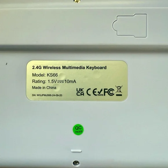 Ergonomic Purple and Pink Wireless Keyboard and Mouse Set - Picture 4 of 5